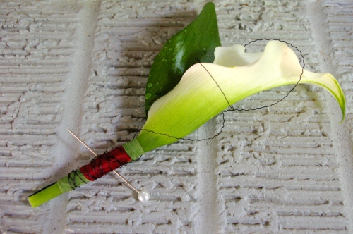 white mini calla boutonniere utah wedding flowers studio stems